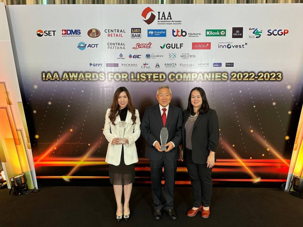 AAPICO Hitech receives 2 prizes of IAA Awards for Outstanding CEO and Outstanding IR.